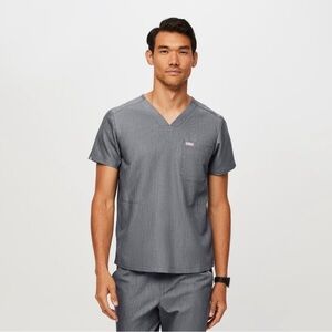 FIGS Mens Chisec Three-Pocket Scrub Top in Graphite